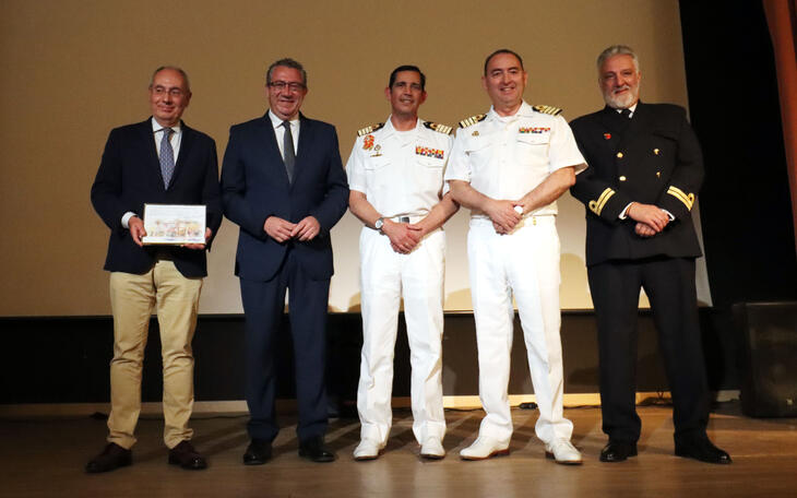 El capitán de navío Pedro Márquez repasa la actualidad del arma submarina en las ‘Jornadas del Mar’ de la Frax